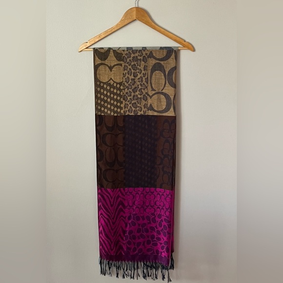 Coach Multi Colour C Logo Patchwork Pashmina Scarf / Shawl 🧣 - Picture 9 of 14